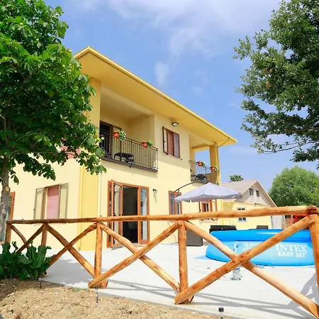 Il Rifugio Delle Stelle Bed & Breakfast 3*